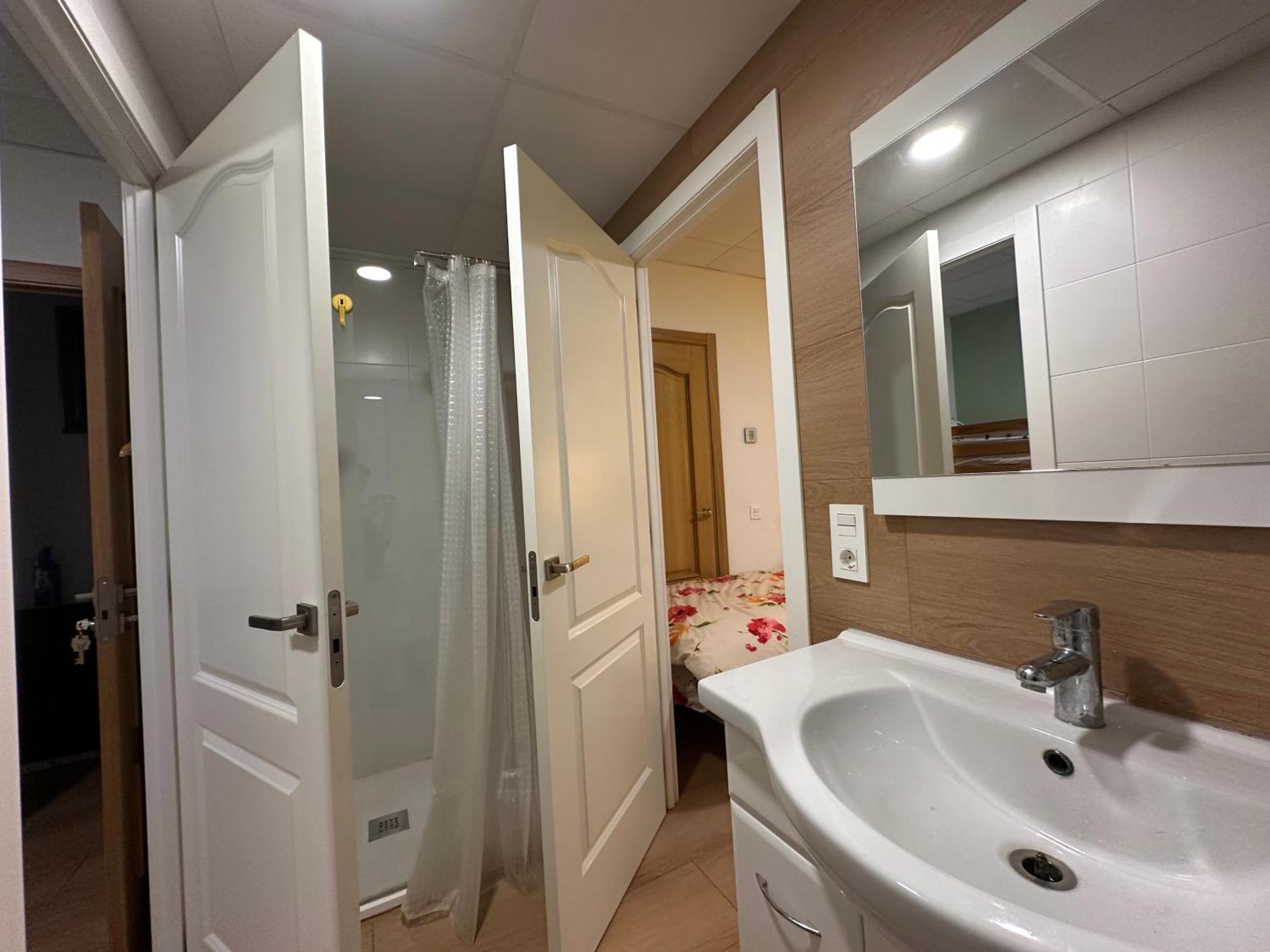 Homestay Mirador 2 Del Mercado - Con Bano Privado En El Centro De La Ciudad Vella *
